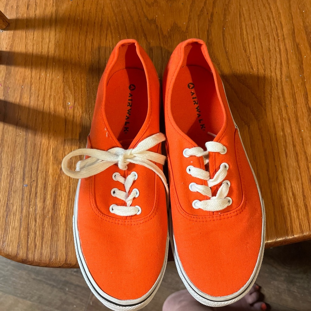 Airwalk Orange and White Low-Top Sneakers with Canvas Upper